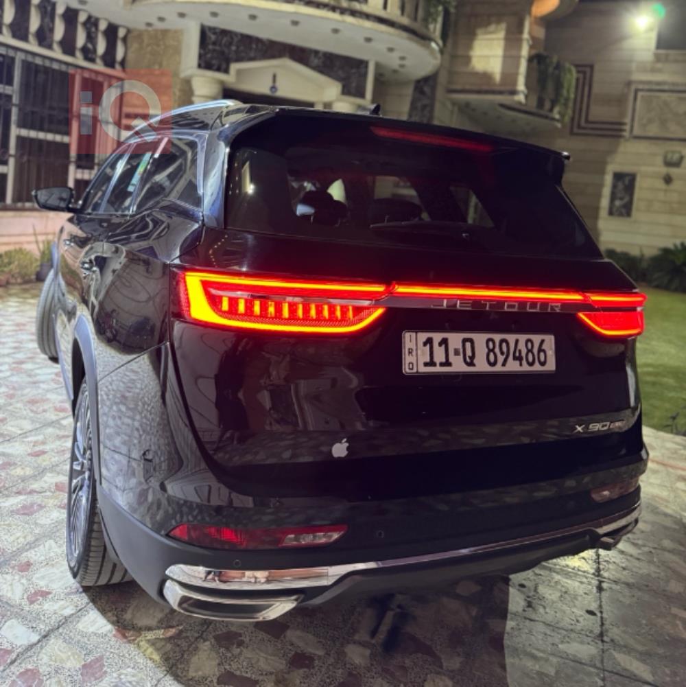 جیتۆر X90 پڵەس